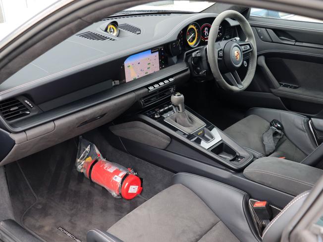 PORSCHE 911 Photo 3