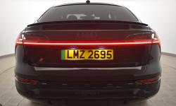 Audi Q8 Photo 29