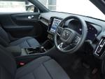 Volvo XC40 Photo 2