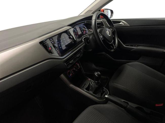 Volkswagen Polo Photo 2