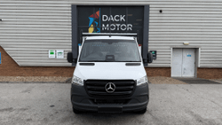 Mercedes-Benz Sprinter Photo 2