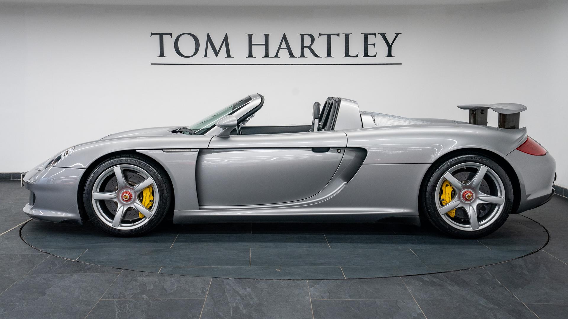 Porsche Carrera GT Photo f9038e25-84c7-4ced-ac22-c6a6e059a583.jpg