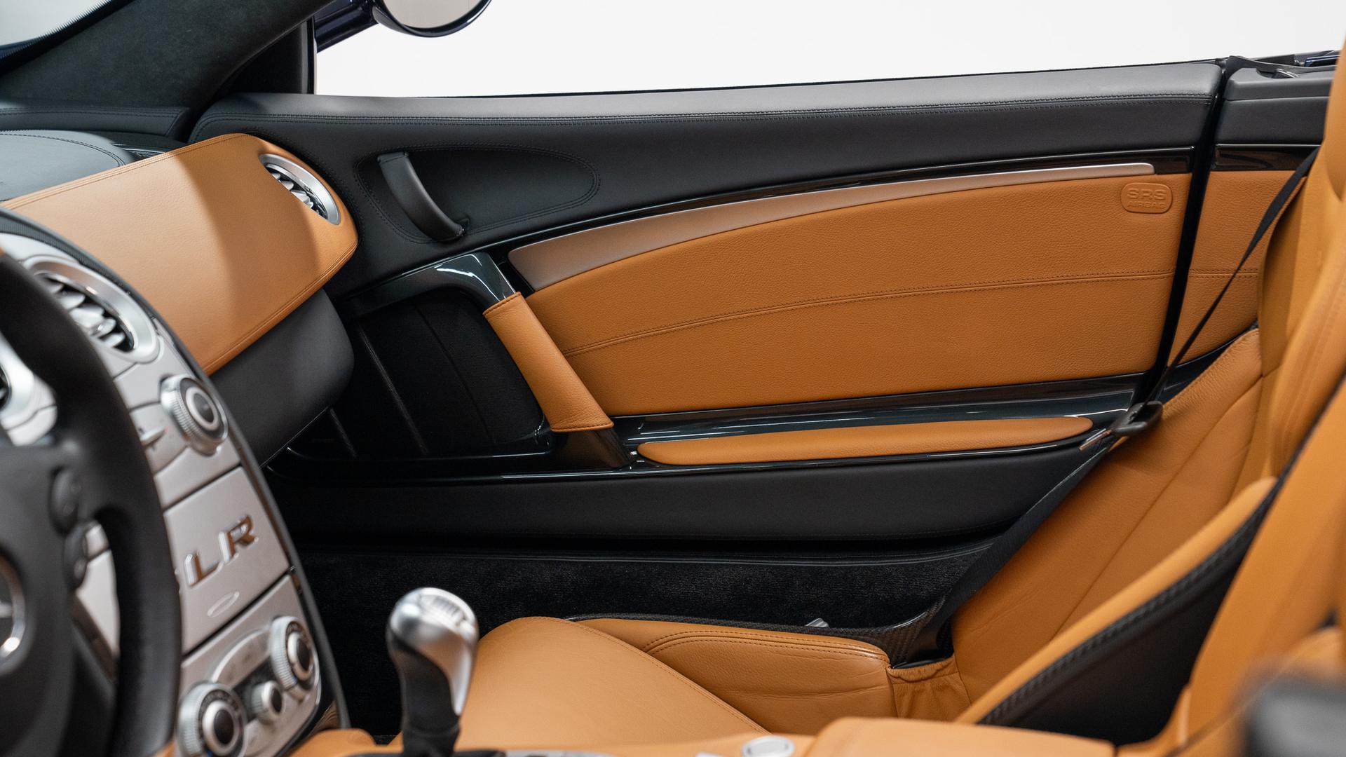 Mercedes-Benz SLR McLaren Photo f913e023-04cc-4e35-9778-0e9735c65c4f.jpg