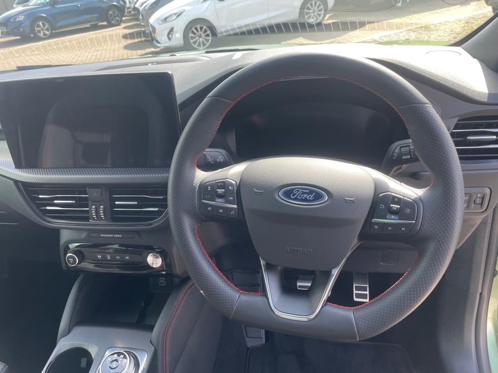 Ford Kuga Photo f923ef62-5546-403d-a0a8-a7e666712d56.jpeg
