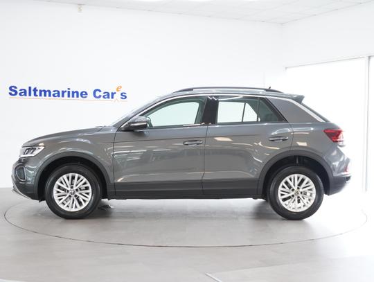 Volkswagen T-Roc Photo f9279931-4b4f-4f15-9c9e-18701acd490e.jpg