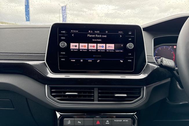 VOLKSWAGEN T-Cross Photo 10