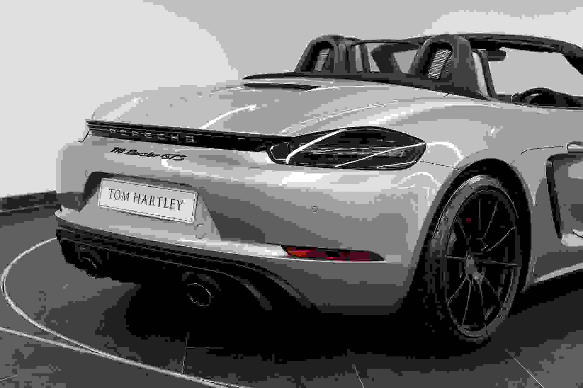 Porsche 718 Photo f94064f6-0ecb-4677-8652-c621d6b44ce3.jpg