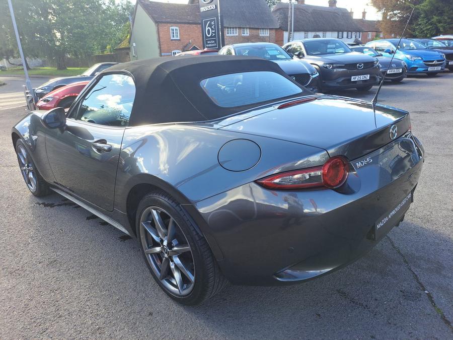 Mazda MX-5 Photo f9455537-e8a4-4c45-b2a6-e4a486adb2c3.jpg