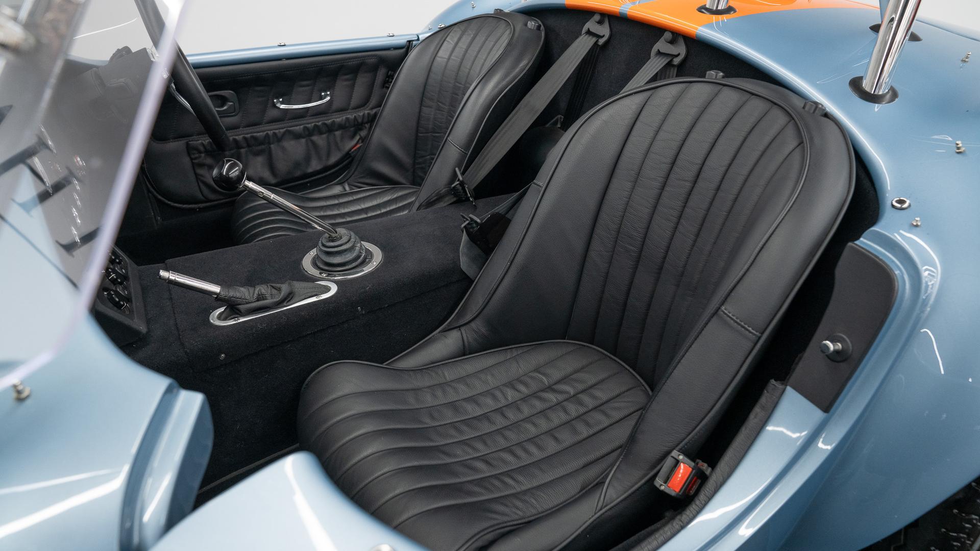 AC Cobra 378 Photo f953ac39-d54a-48f8-803e-84a6c127ad54.jpg
