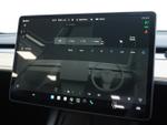 TESLA Model 3 Photo 17