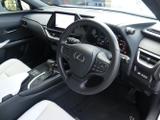 Lexus UX Photo 16