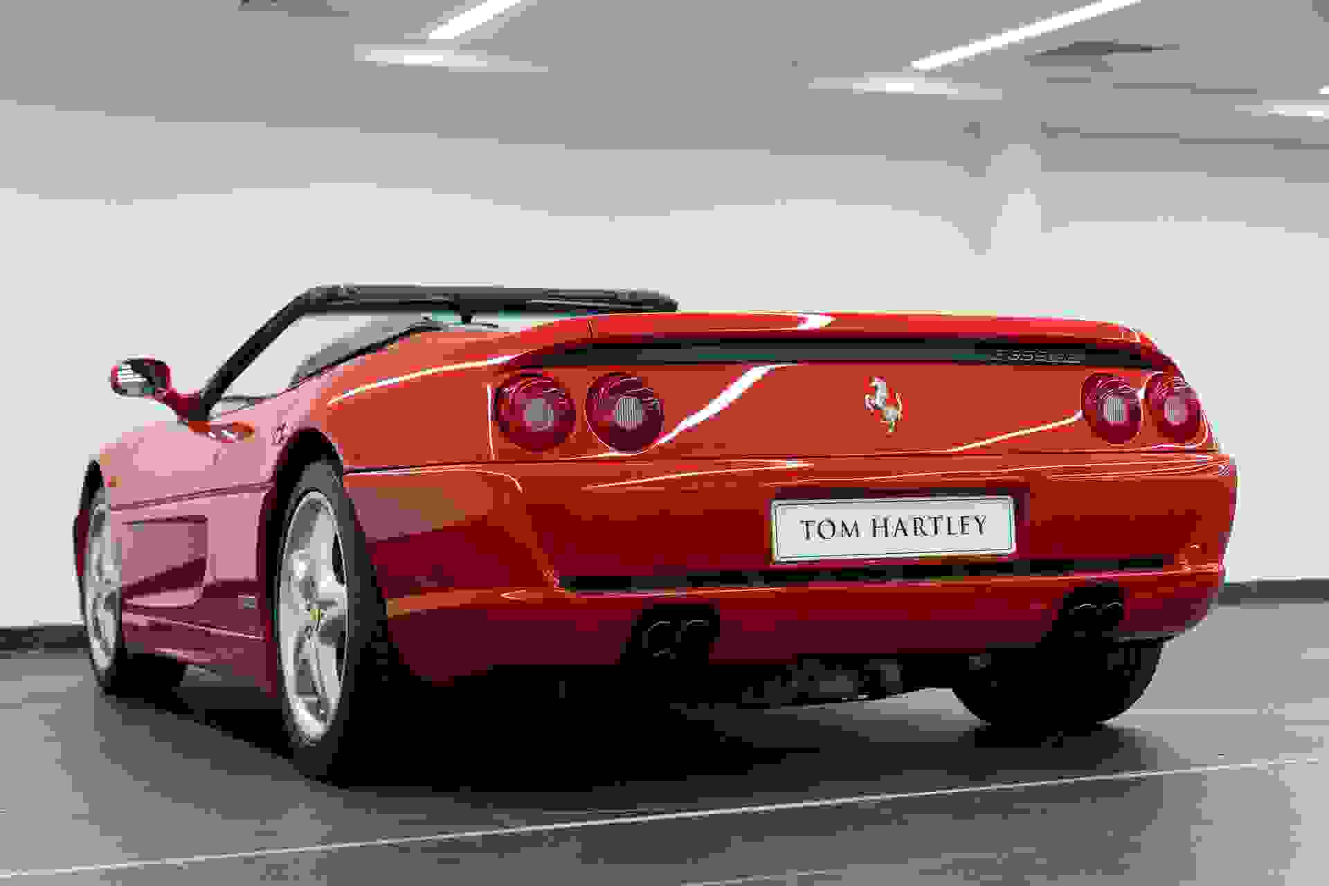 Ferrari 355 Photo f984ad83-ddd2-47bc-b0fa-0835671614a7.jpg