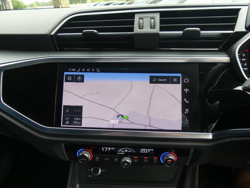 Audi Q3 Photo f985fe1e-9a4c-4747-b7ad-5632e60679a5.jpg