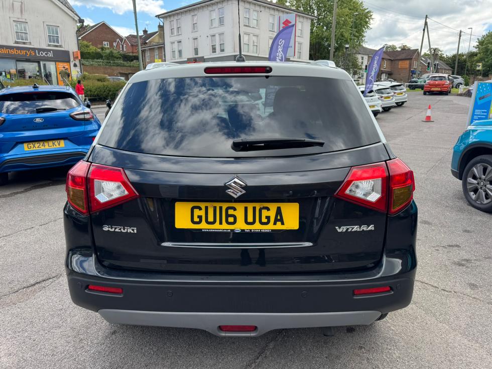 Suzuki Vitara Photo f991c437-281e-45b1-b8d8-011c58fa0a51.JPEG