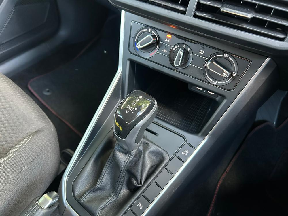 Used Volkswagen Polo LF74JMR 28