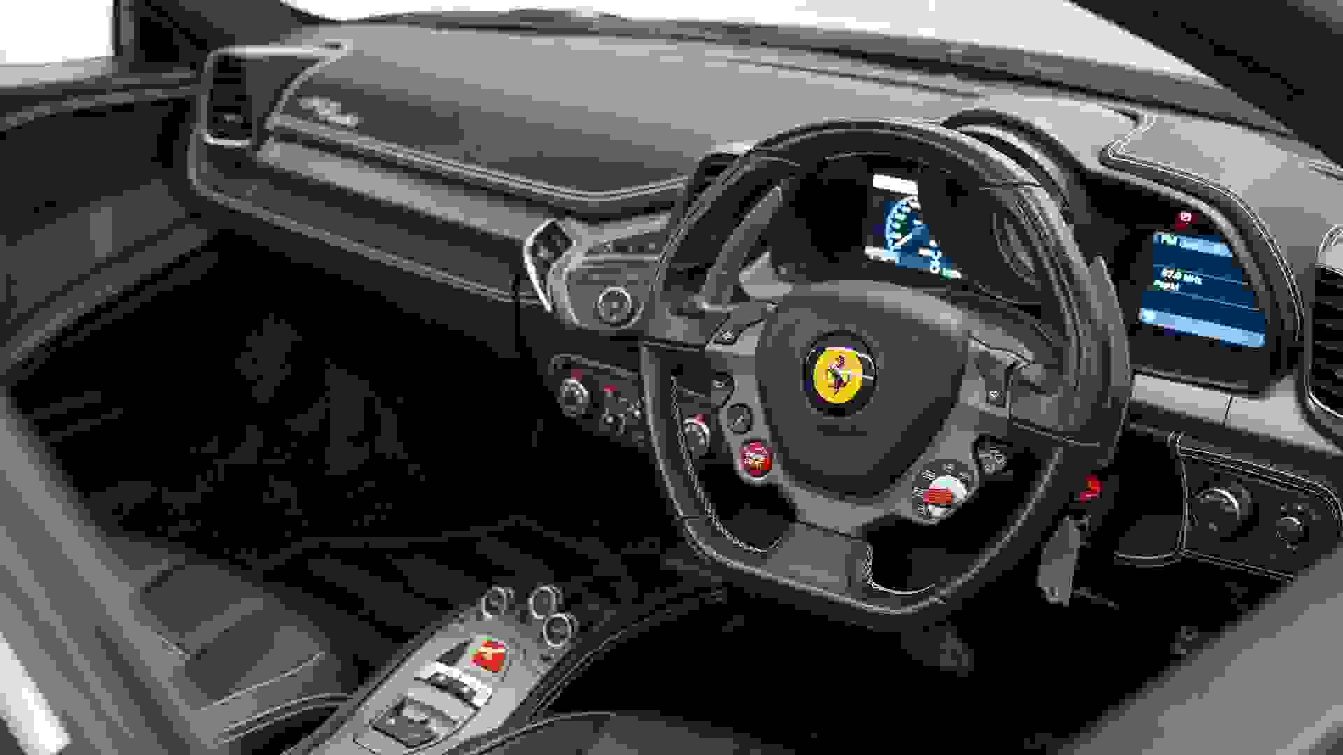 Ferrari 458 Photo f99400be-d977-4777-b1d2-b321588033ff.jpg