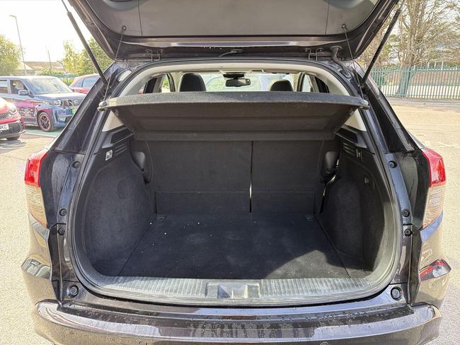 Honda HR-V Photo f998d066-bb1f-417d-833c-88b39b2a5f7d.jpg