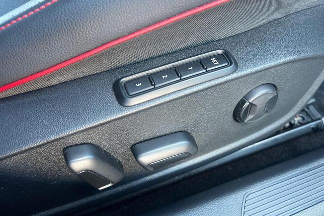 Volkswagen Golf Photo 13
