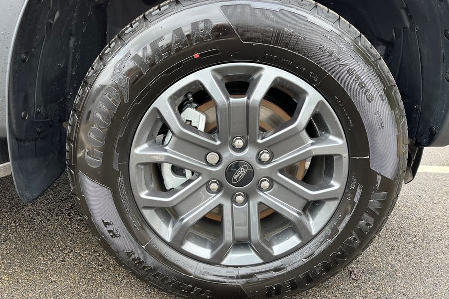 Ford RANGER Photo f9a2730b-e104-4f0d-8c9a-5348c2ad3dbd.jpg