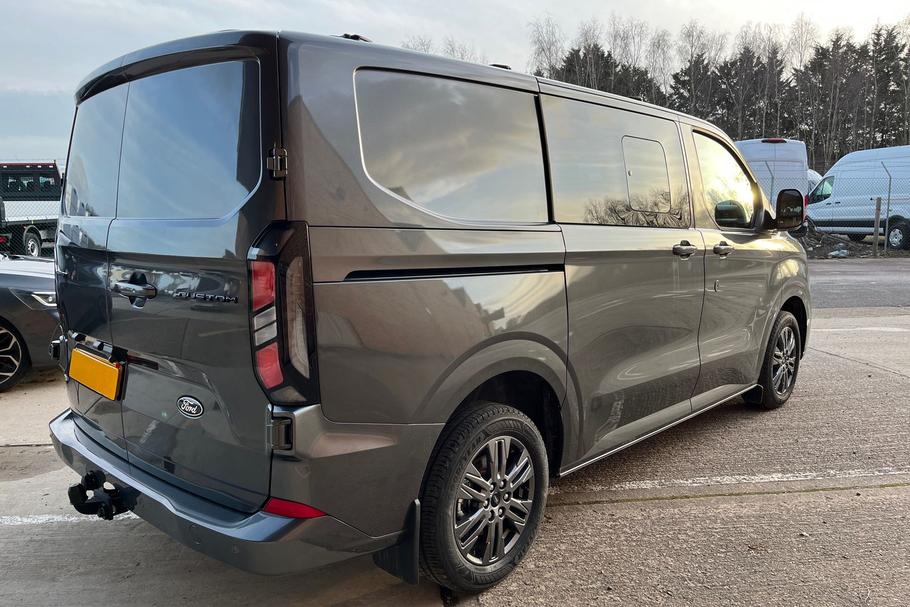 Used Ford TRANSIT CUSTOM LL75RVN 15