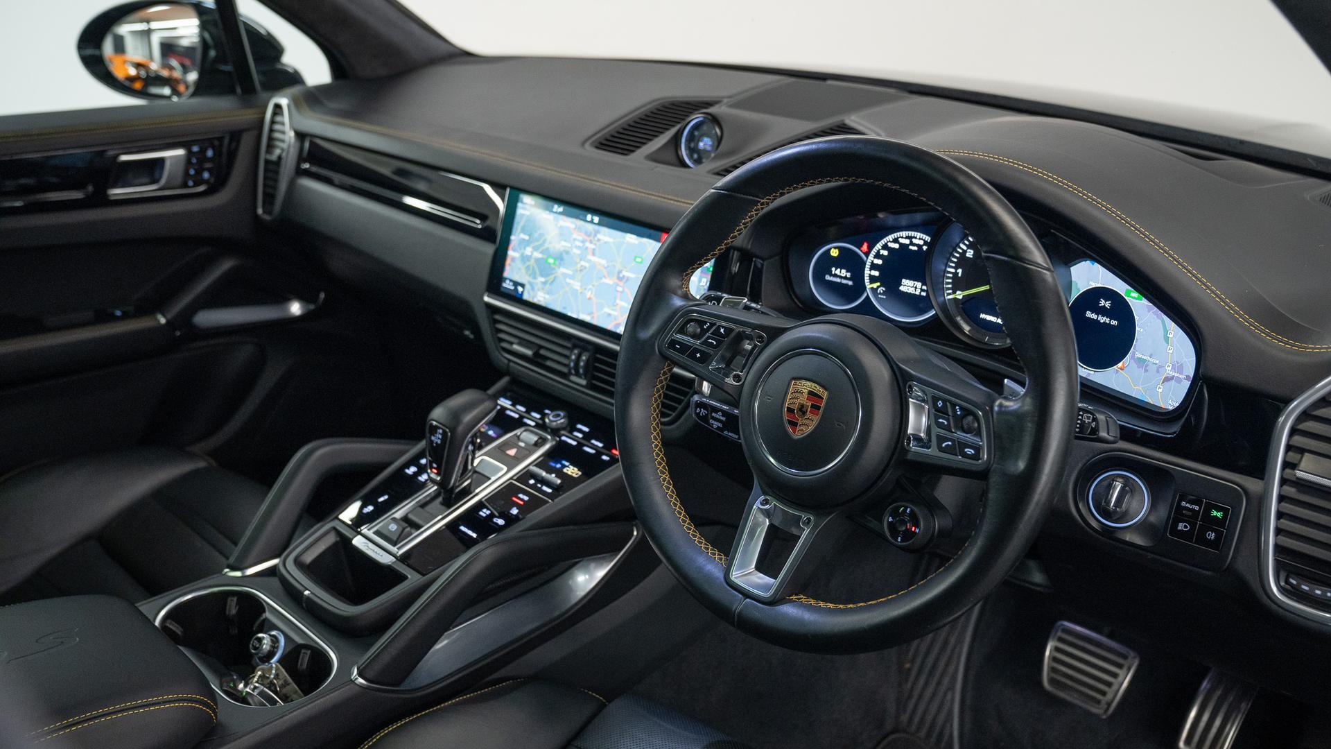 Porsche Cayenne Photo f9c6153b-8b31-4dc7-b8da-083ab74199c0.jpg