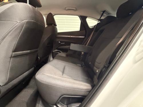 Hyundai TUCSON Photo f9c8eef6-4156-4647-9ea3-ee6d77f358e0.jpeg