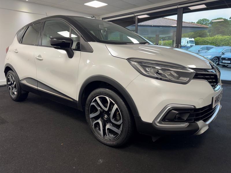 Renault Captur Photo f9eb2765-7adc-4c21-a630-9ad105f6bedf.jpg