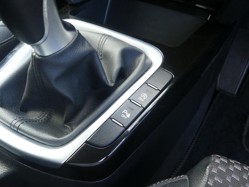 Kia Ceed Photo f9ef7f31-ff1d-42fb-9904-e13dd55472c8.jpg