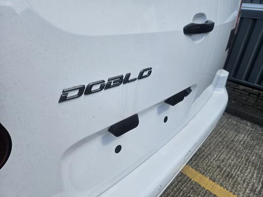 Fiat Doblo Photo
