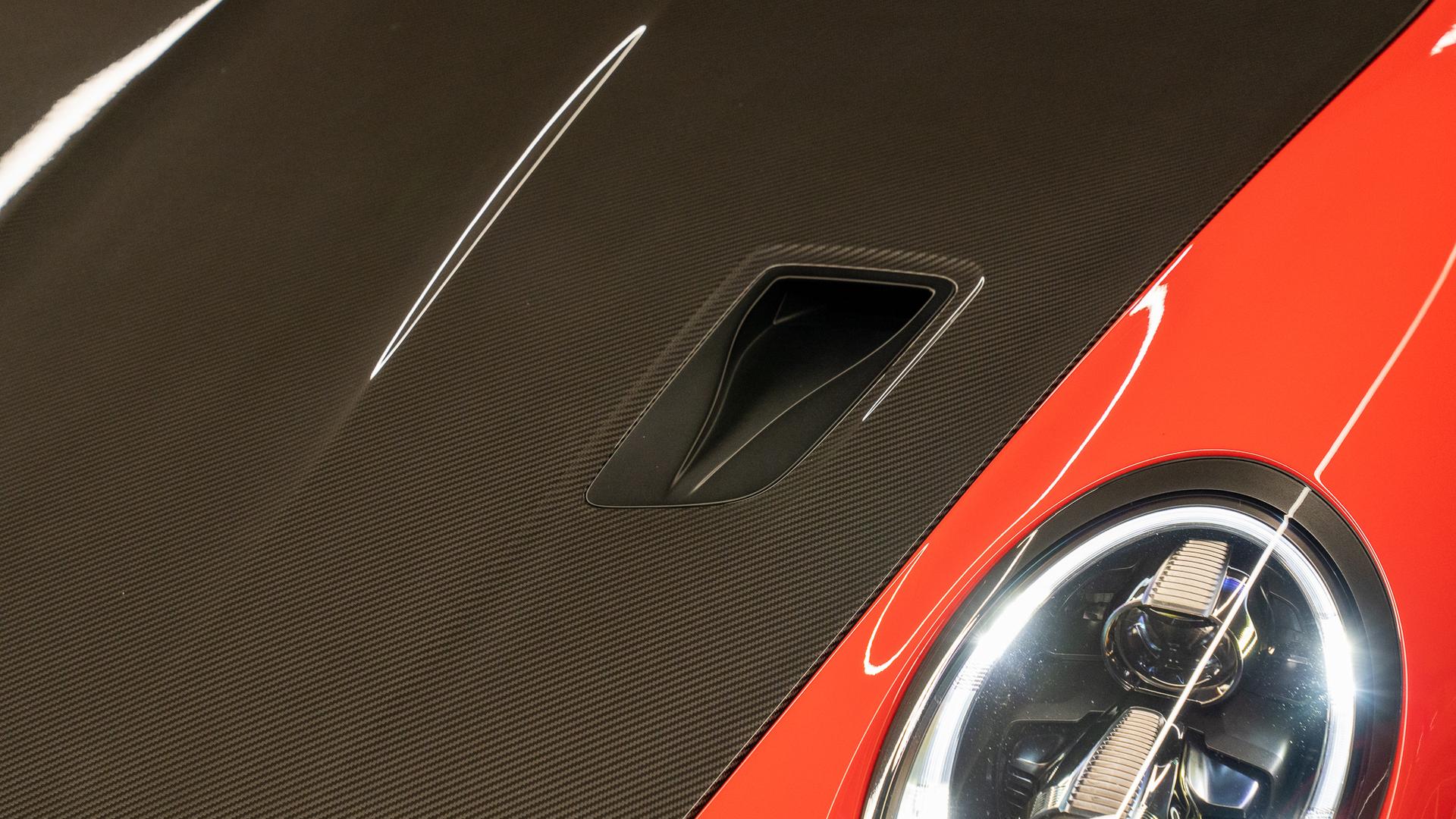 Porsche 911 Photo fa179fd8-2796-433e-ab53-75305262be45.jpg