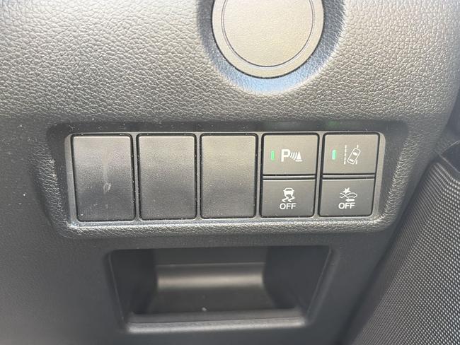 Honda CR-V Photo fa1f1ac7-3430-4c5a-b106-8e1f04721ee5.jpg