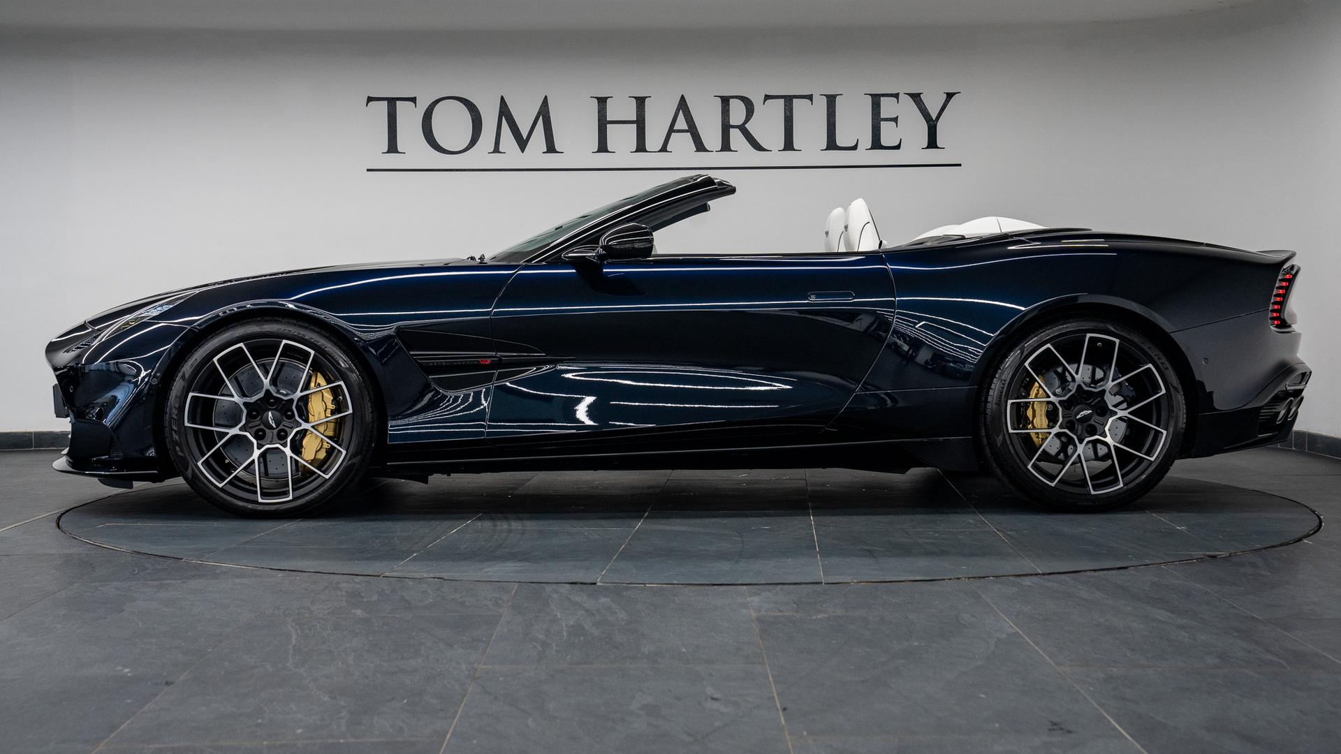 Aston Martin Vanquish Photo fa33d3c1-9c50-49a5-bc68-f4c4913cfb91.jpg