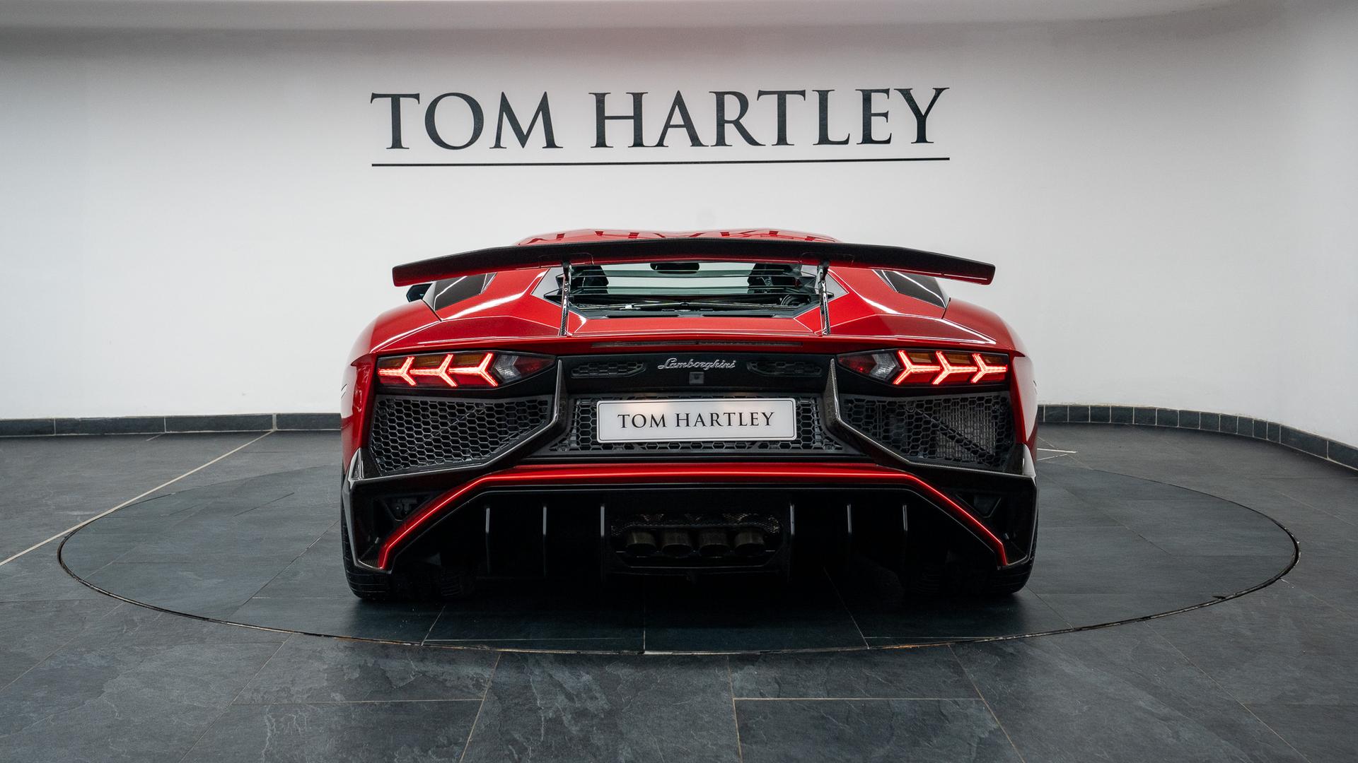 LAMBORGHINI Aventador Photo fa3a95c1-84ca-4ac8-8533-d69487103413.jpg