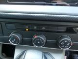 Volkswagen Transporter Shuttle Photo 24