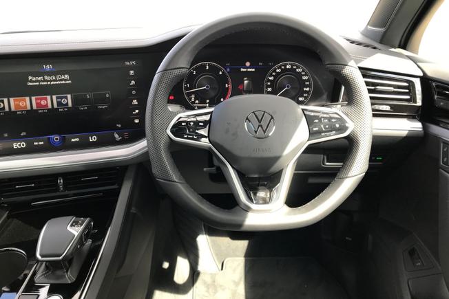 Volkswagen Touareg Photo 13