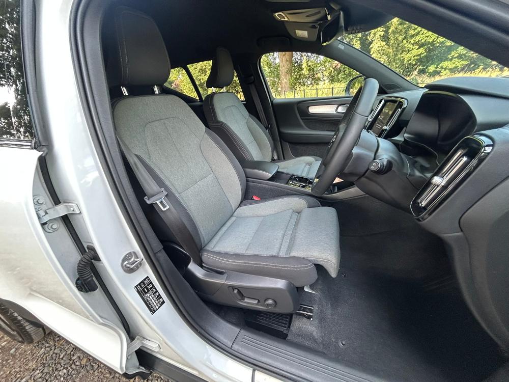 Used Volvo XC40 KN73PKZ 17