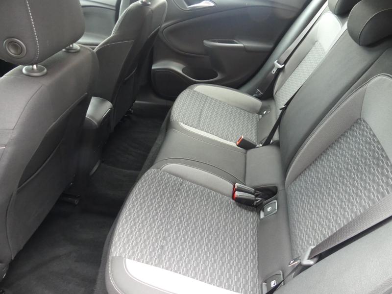 Vauxhall Astra Photo fa8a8153-bfc2-469a-a31a-4b9f4ee56364.jpg