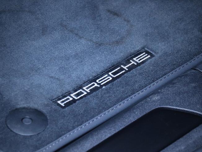 PORSCHE Cayenne Photo 23
