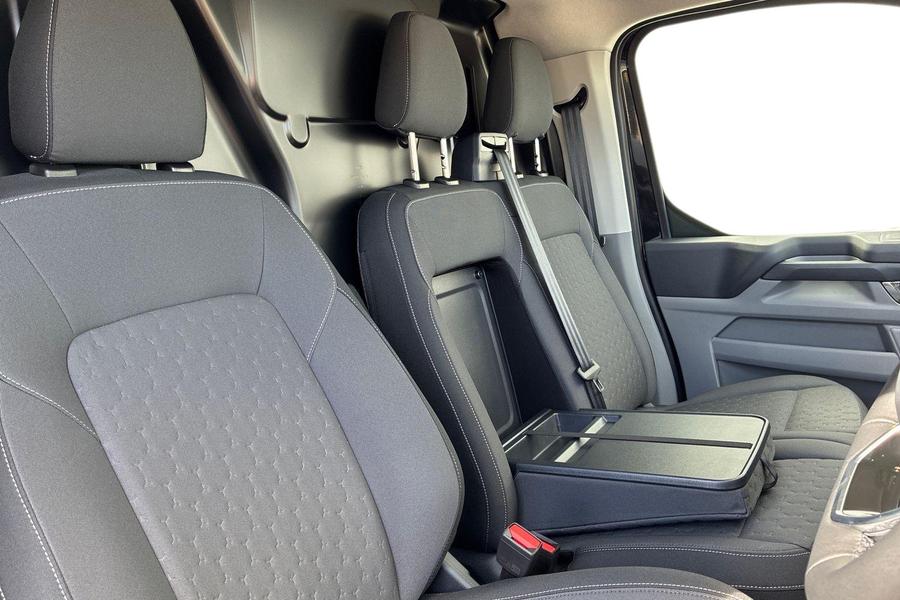 Ford TRANSIT CUSTOM Photo fa97f4ca-d00f-45c5-8585-25423a8f095d.jpg