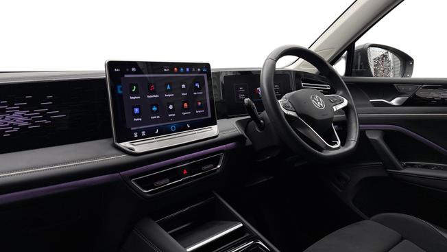 VOLKSWAGEN Tiguan Photo 2