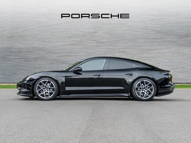 Porsche Taycan Photo 5