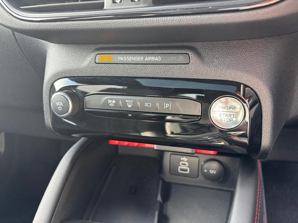 Ford Kuga Photo fabf2d2d-429f-4dcd-bbd9-6c27f77d3718.JPG