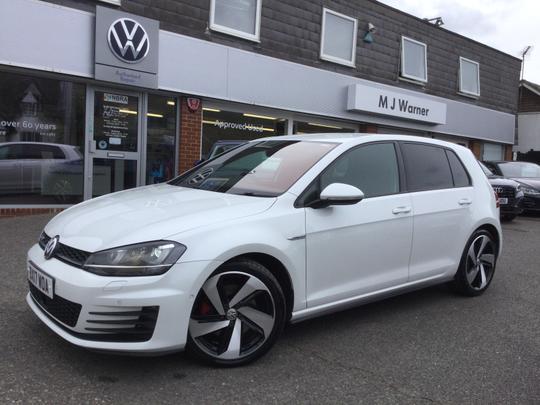 Volkswagen Golf Photo faccbb3b-4513-4398-a918-d856df60dc6e.jpg
