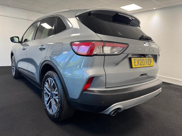 Ford Kuga Photo fad611ca-f14b-42c4-8953-6aefbf745e6f.jpg