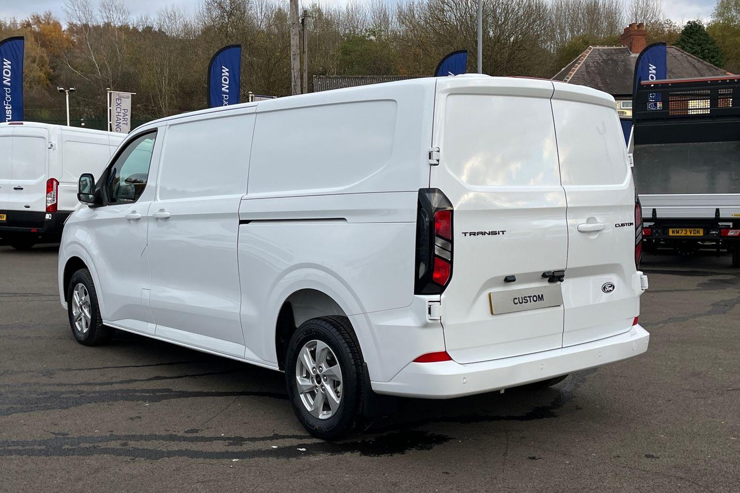 Ford TRANSIT CUSTOM Photo 1