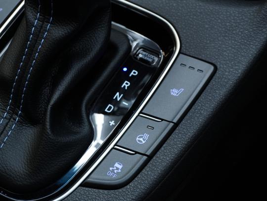 Hyundai i30 Photo fb0fe544-32b6-43ed-9c73-6ce47ec5b637.jpg