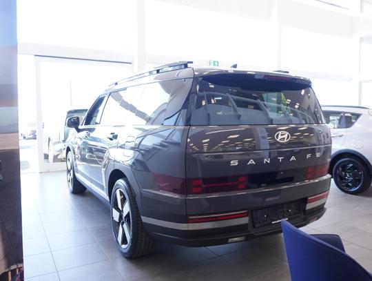 Hyundai Santa Fe Photo fb1c64e3-f117-40d1-864f-eb9845fca59b.jpg