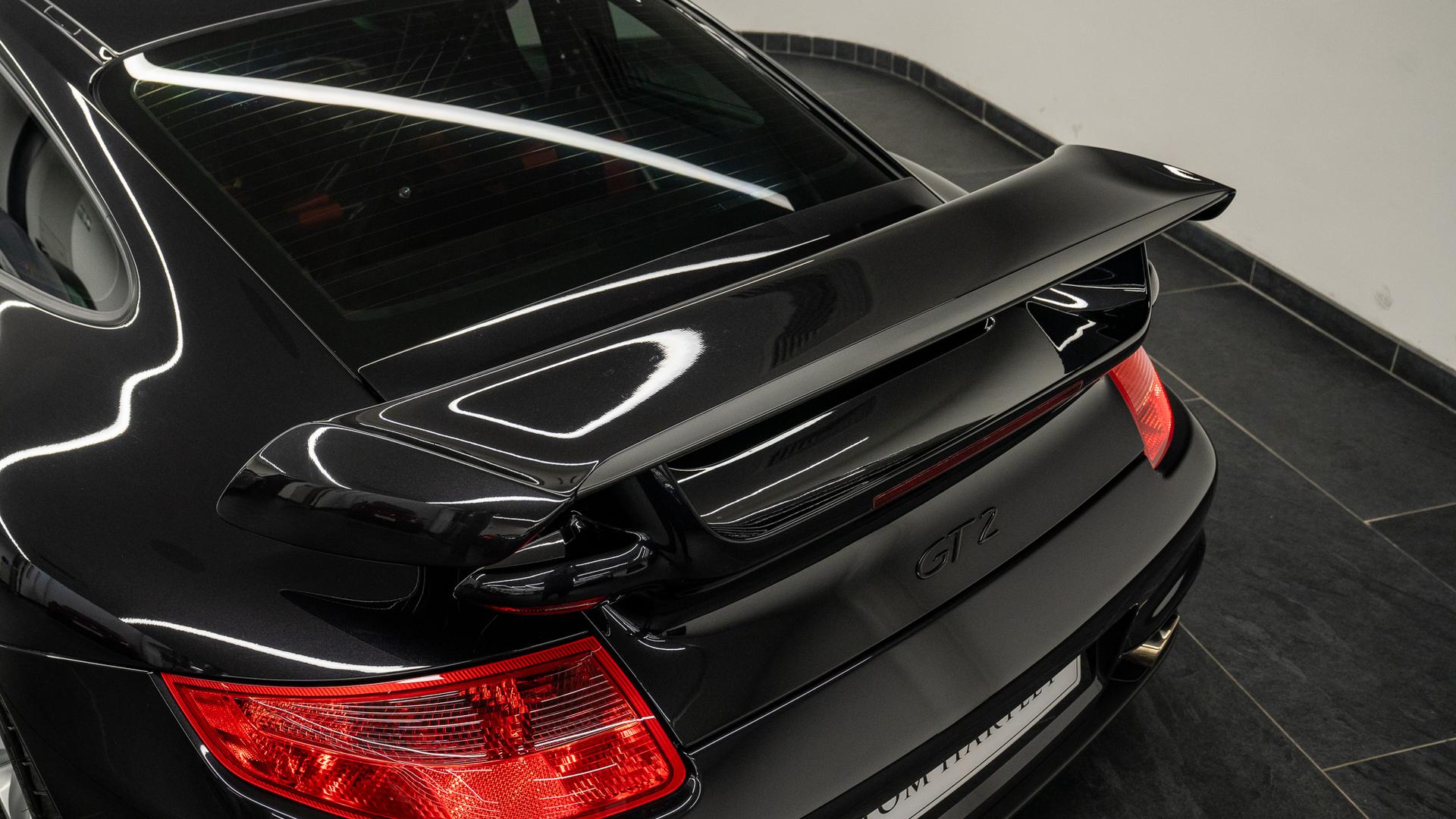 Porsche 911 Photo fb226086-a4d1-4455-89cf-645c19ef7d64.jpg