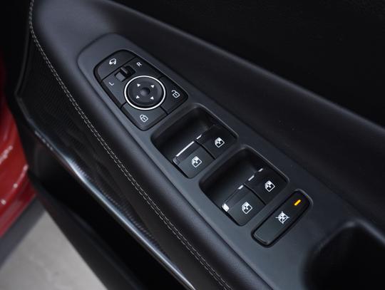 Hyundai Santa Fe Photo fb256843-9a6e-4f28-919b-542be6ef2946.jpg