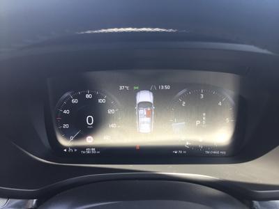 Volvo V60 Cross Country Photo 31